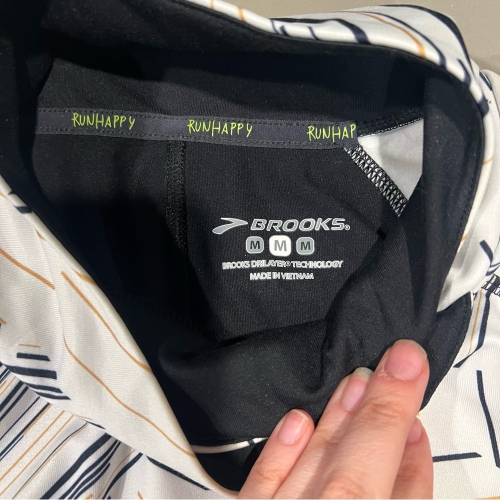 Brooks Running Drilayer Technology Sweatshirt - image 2